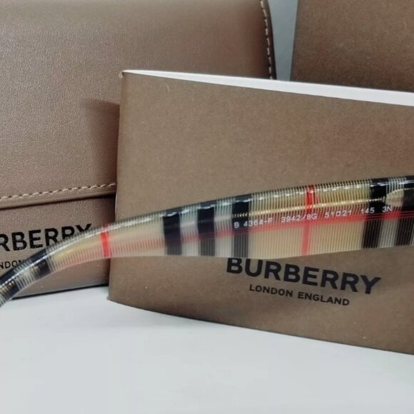 New BURBERRY Sunglasses BE 4364 F 39428G Kitty Black Grey Gradient $450 - Picture 3 of 7
